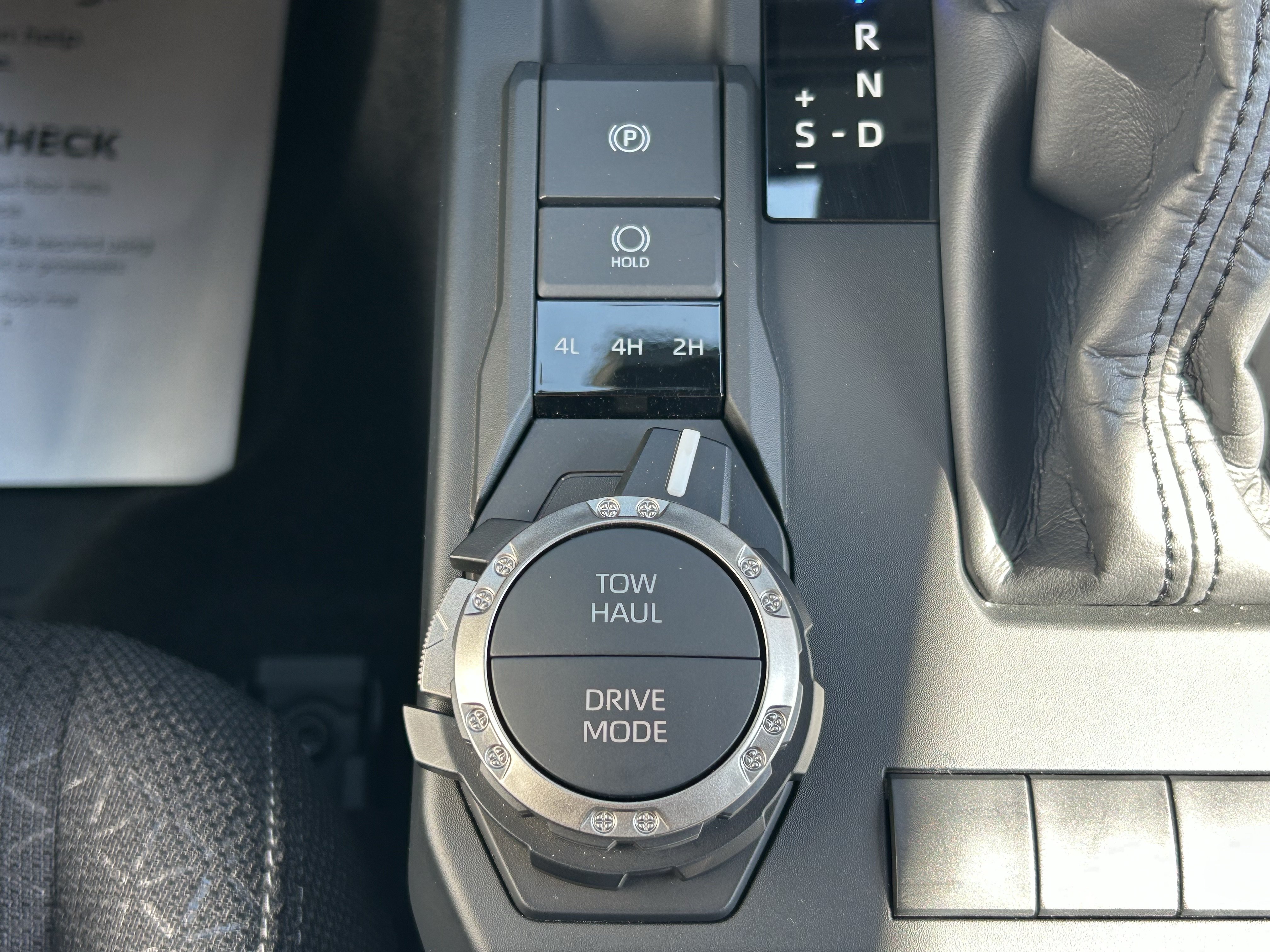 Certified 2025 Toyota 4Runner SR5 AWD/4WD image 31
