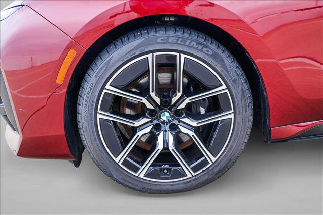 Used 2026 BMW 740i xDrive AWD/4WD image 9