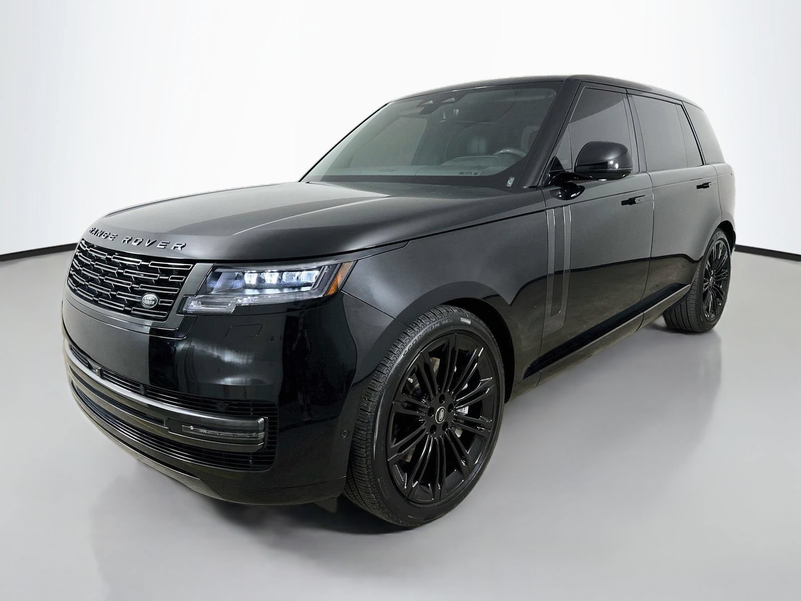 Used 2025 Land Rover Range Rover Long Wheelbase SE