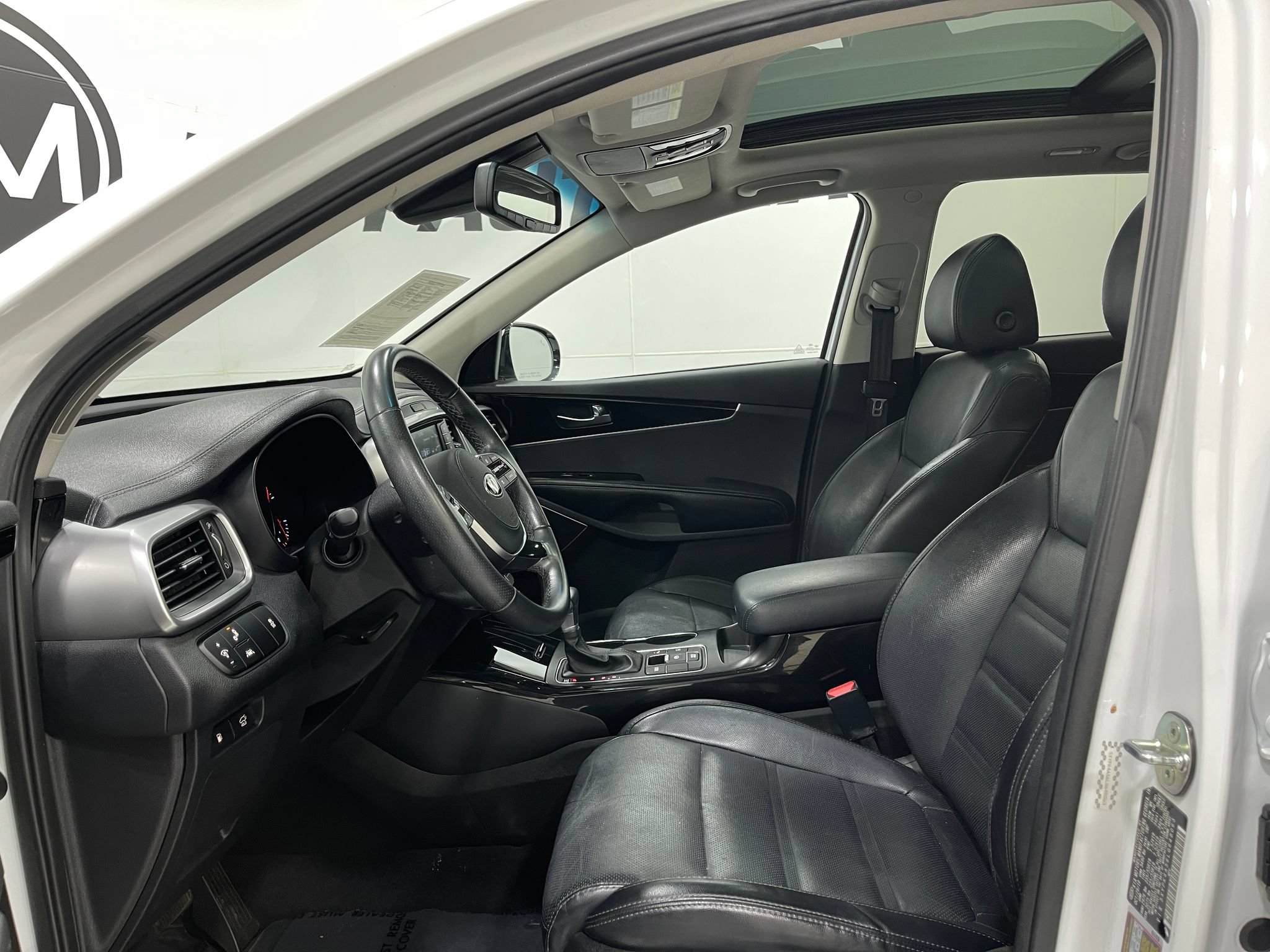 Used 2020 Kia Sorento SX FWD image 13