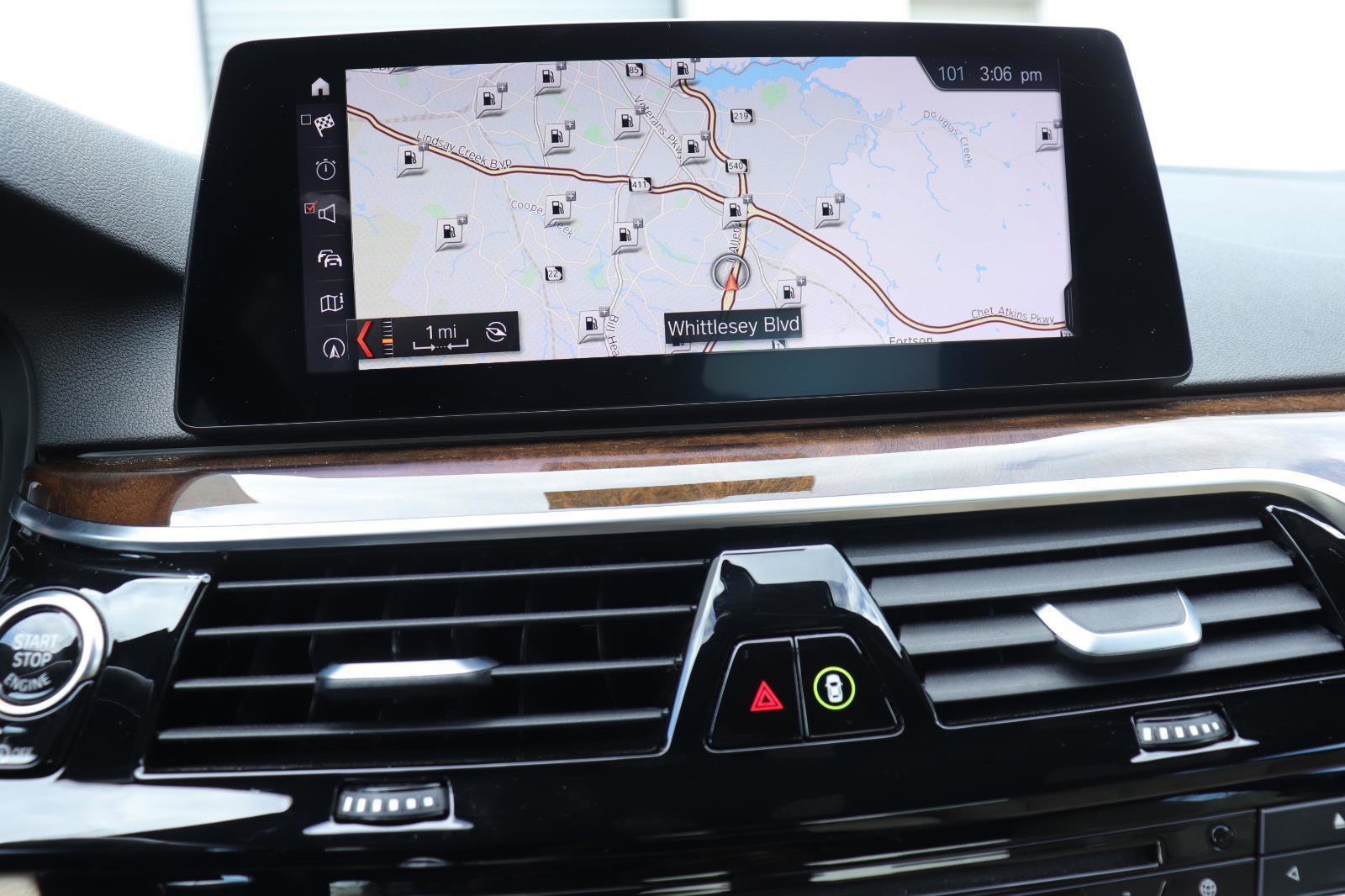 Used 2019 BMW 530i w/ Convenience Package image 31