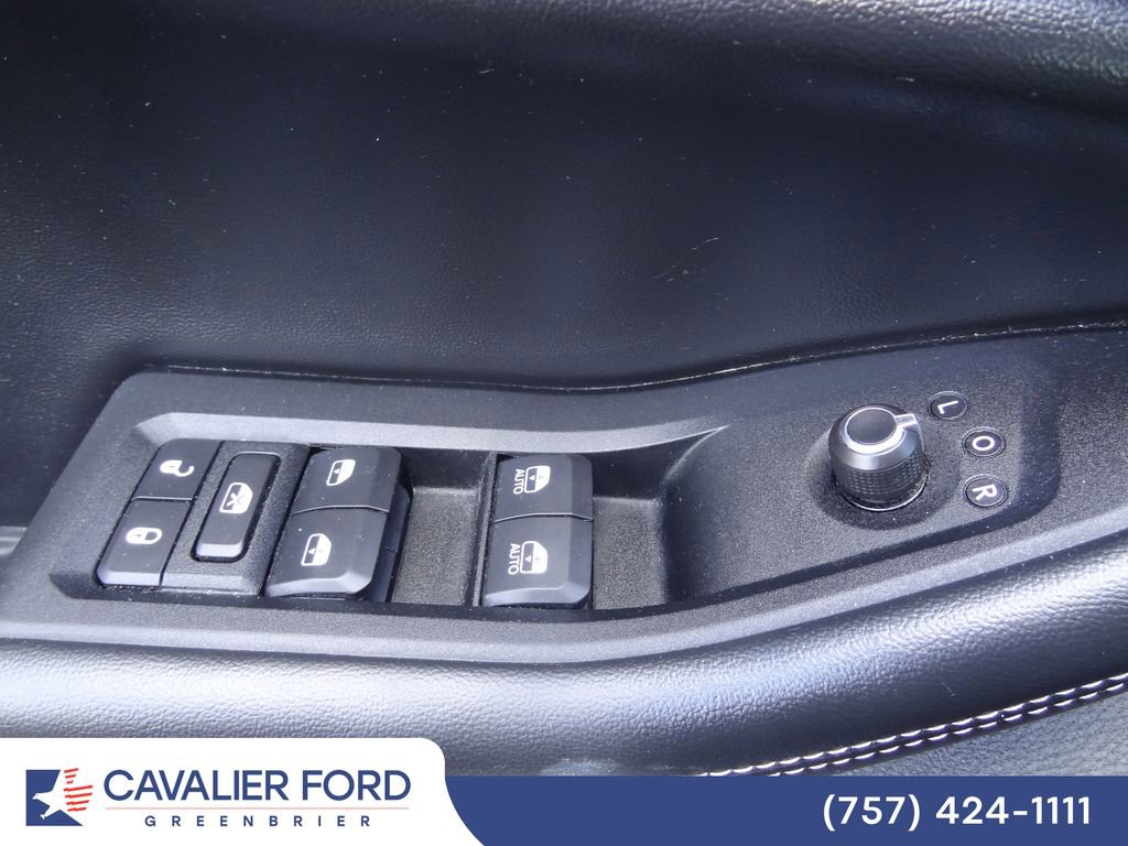 Used 2023 Jeep Grand Cherokee L Limited w/ Luxury Tech Group II AWD/4WD image 22