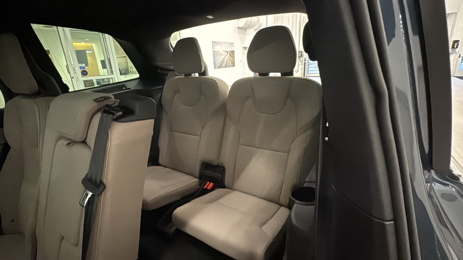 New 2027 Volvo XC90 B6 Plus AWD/4WD image 29