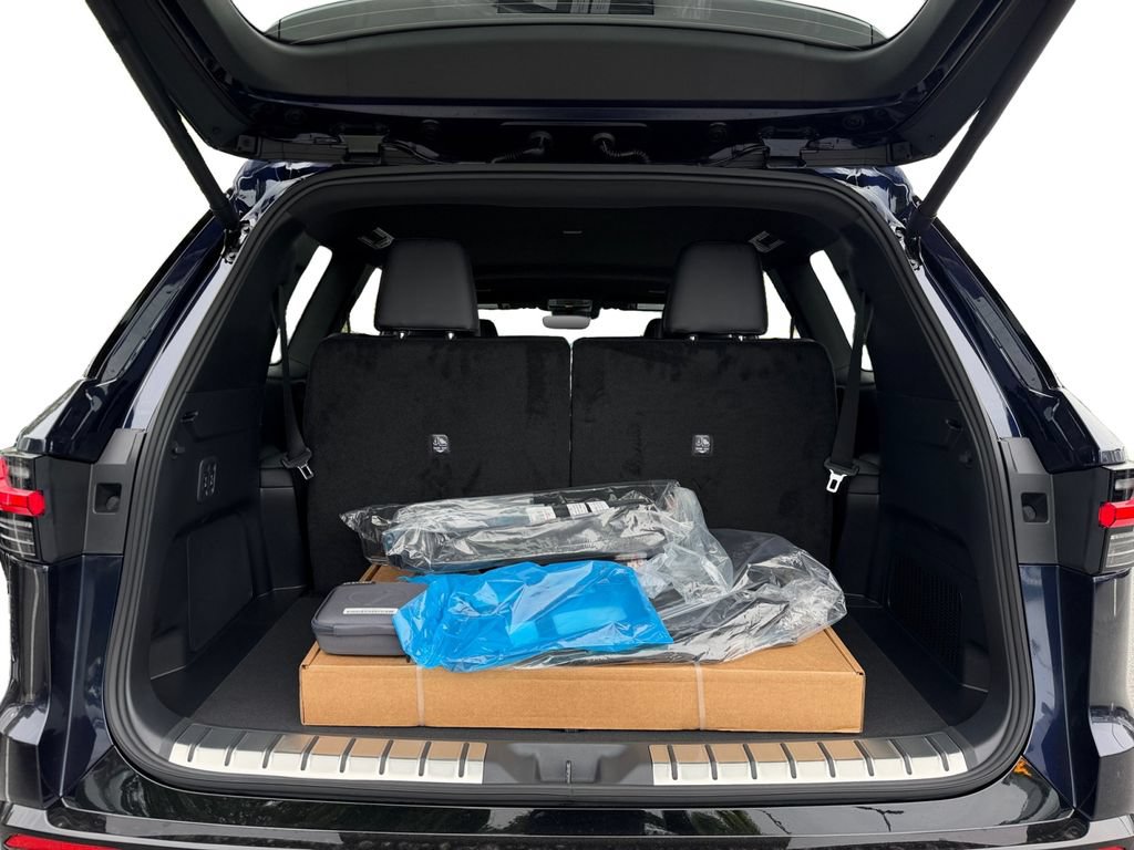 New 2026 Lexus TX 500h AWD image 8