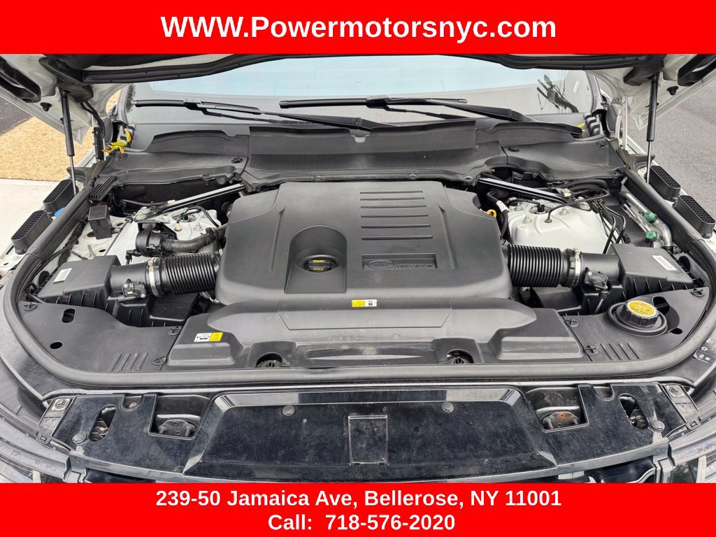 Used 2021 Land Rover Range Rover Sport HST AWD/4WD image 18