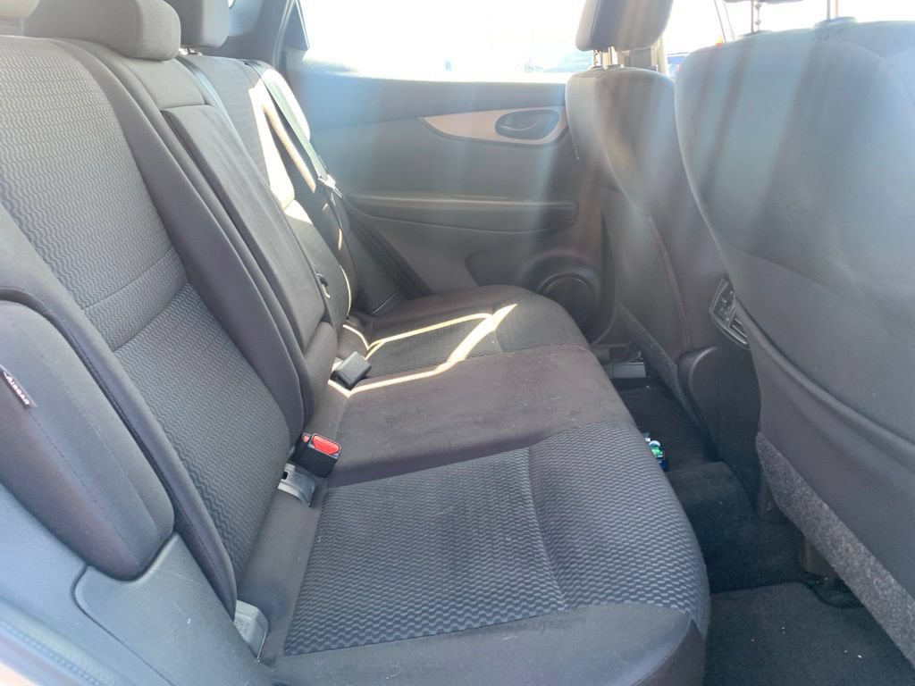 Used 2020 Nissan Rogue Sport S AWD/4WD image 25