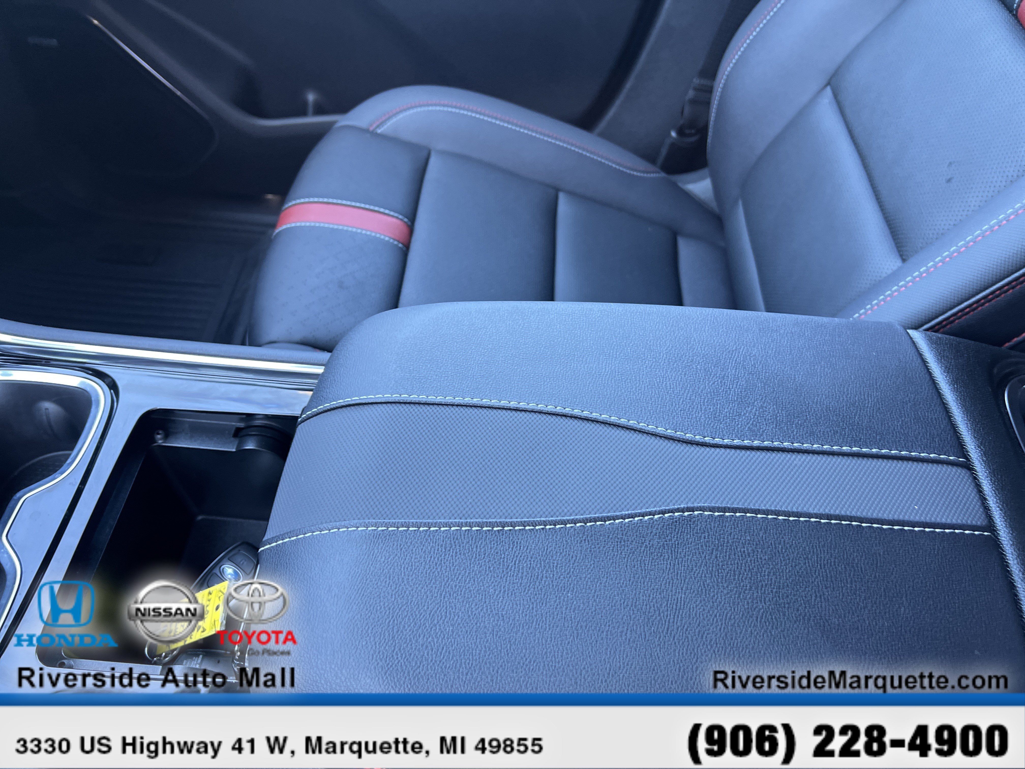 Used 2026 Chevrolet Traverse RS w/ LPO, Floor Liner Package AWD/4WD image 20