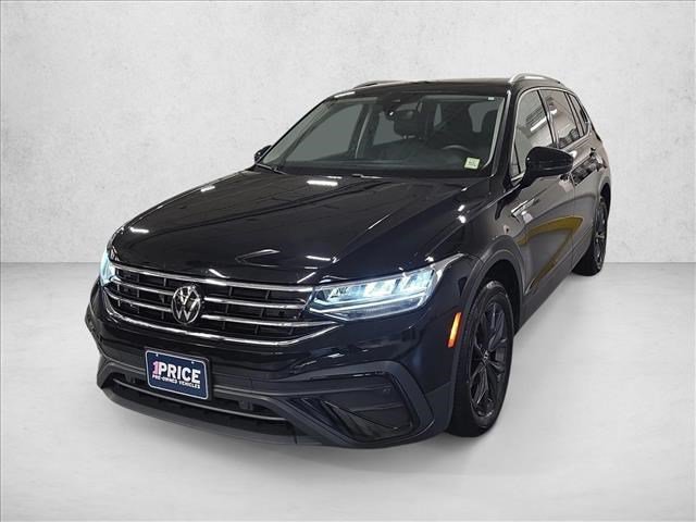 Used 2024 Volkswagen Tiguan SE w/ Panoramic Sunroof Package AWD/4WD image 1