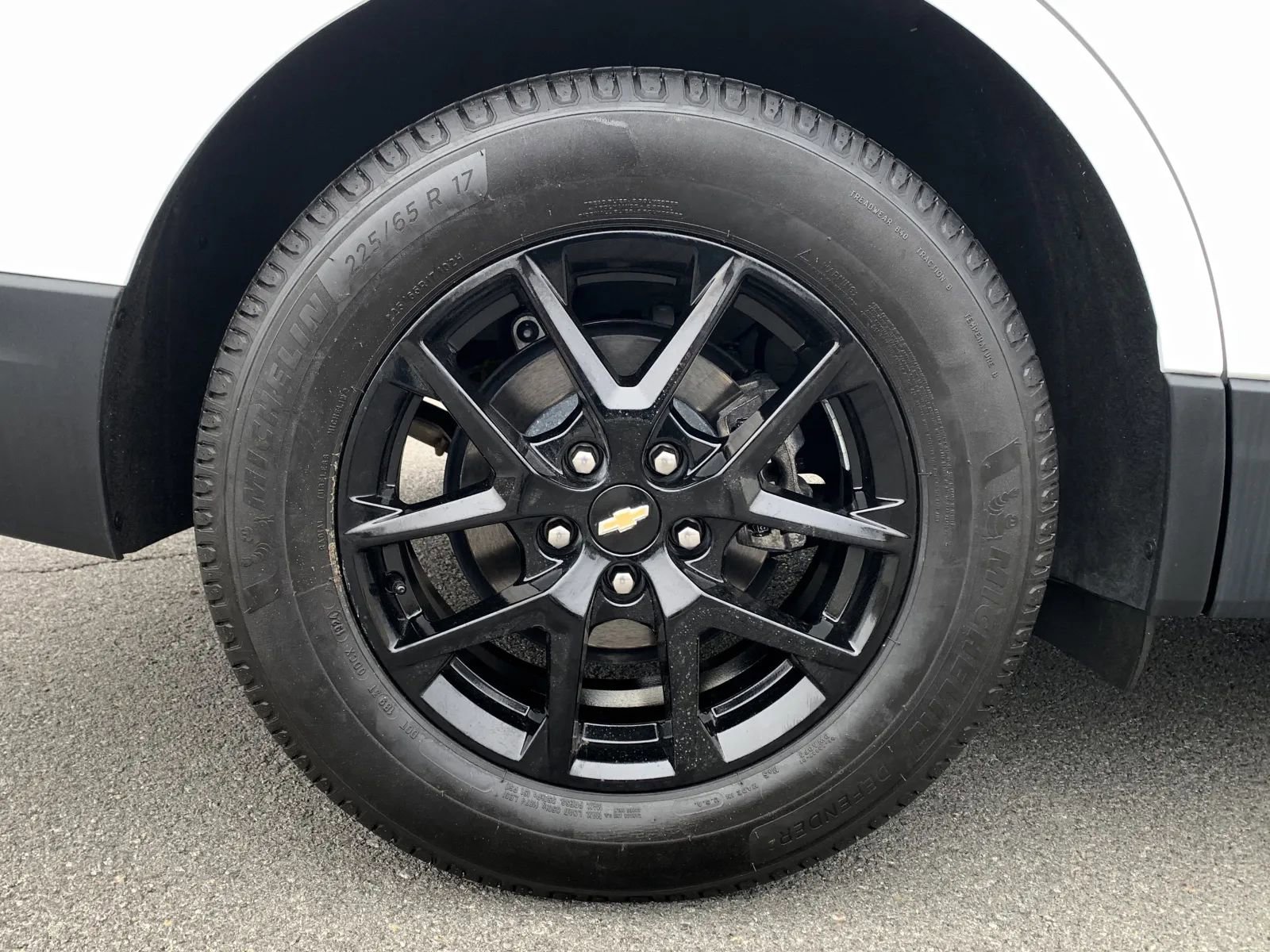 Used 2022 Chevrolet Equinox LS w/ Driver Confidence II Package image 10