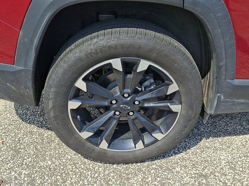 Certified 2025 Chevrolet Equinox RS FWD image 9