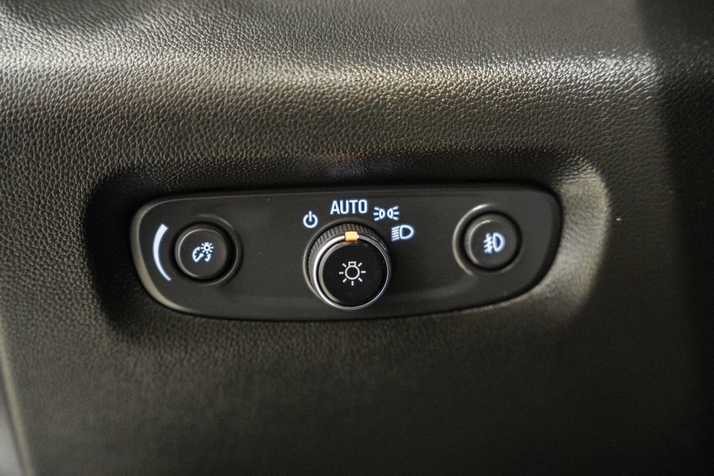 Used 2021 Chevrolet Traverse Premier w/ Redline Edition AWD/4WD image 48