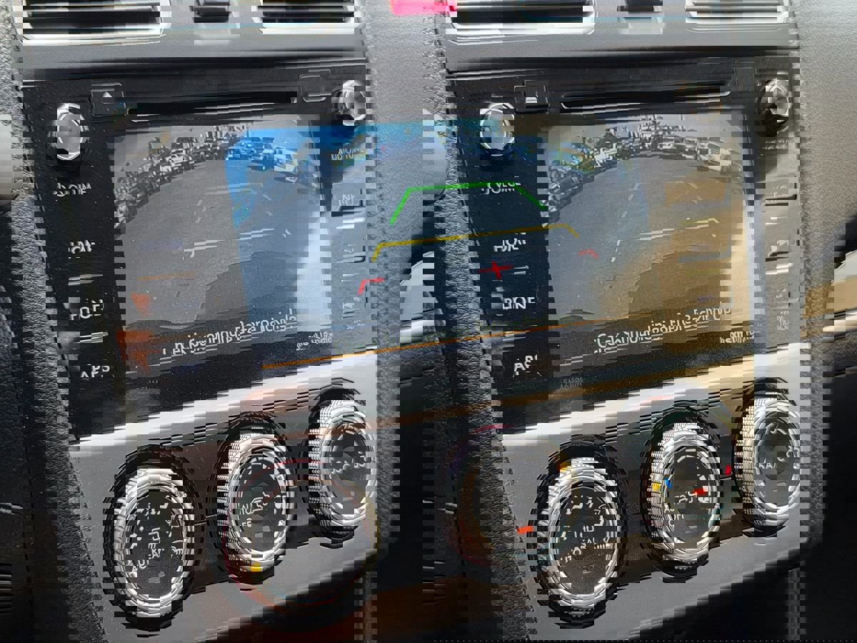 Used 2017 Subaru Crosstrek 2.0i Limited image 37