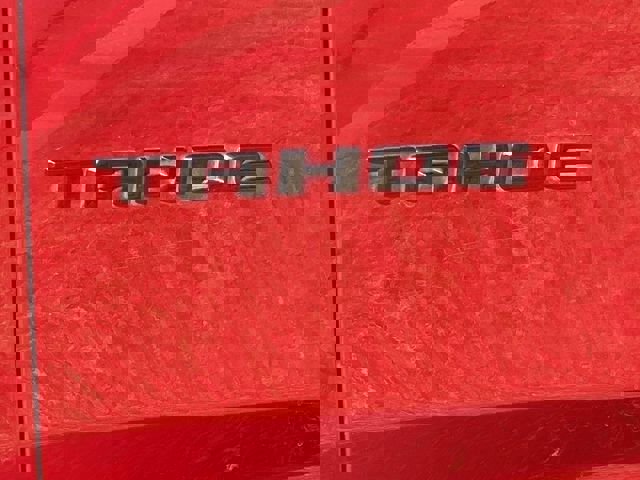 Used 2022 Chevrolet Tahoe Z71 w/ Luxury Package image 13