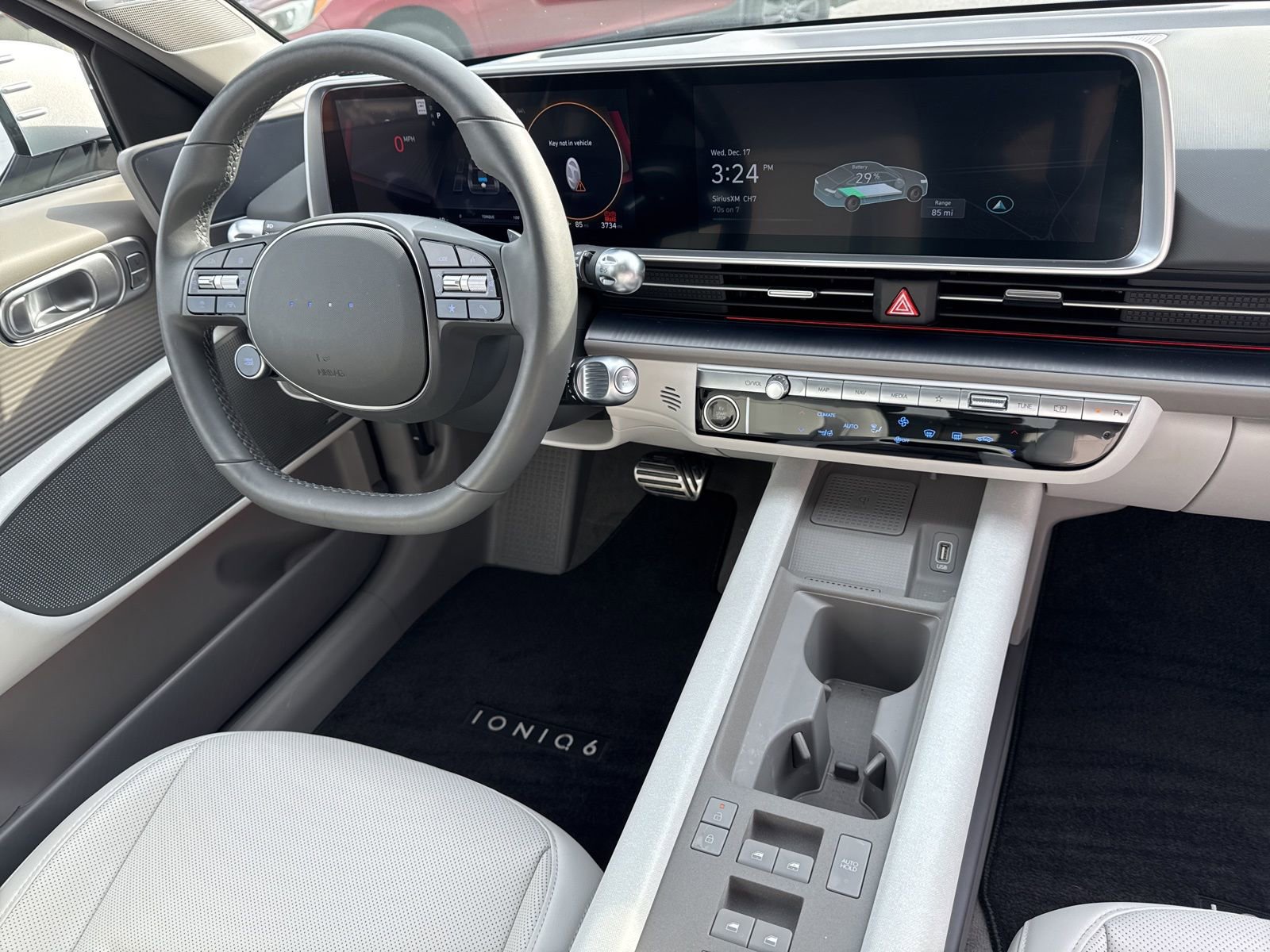 Used 2025 Hyundai Ioniq 6 Limited image 39