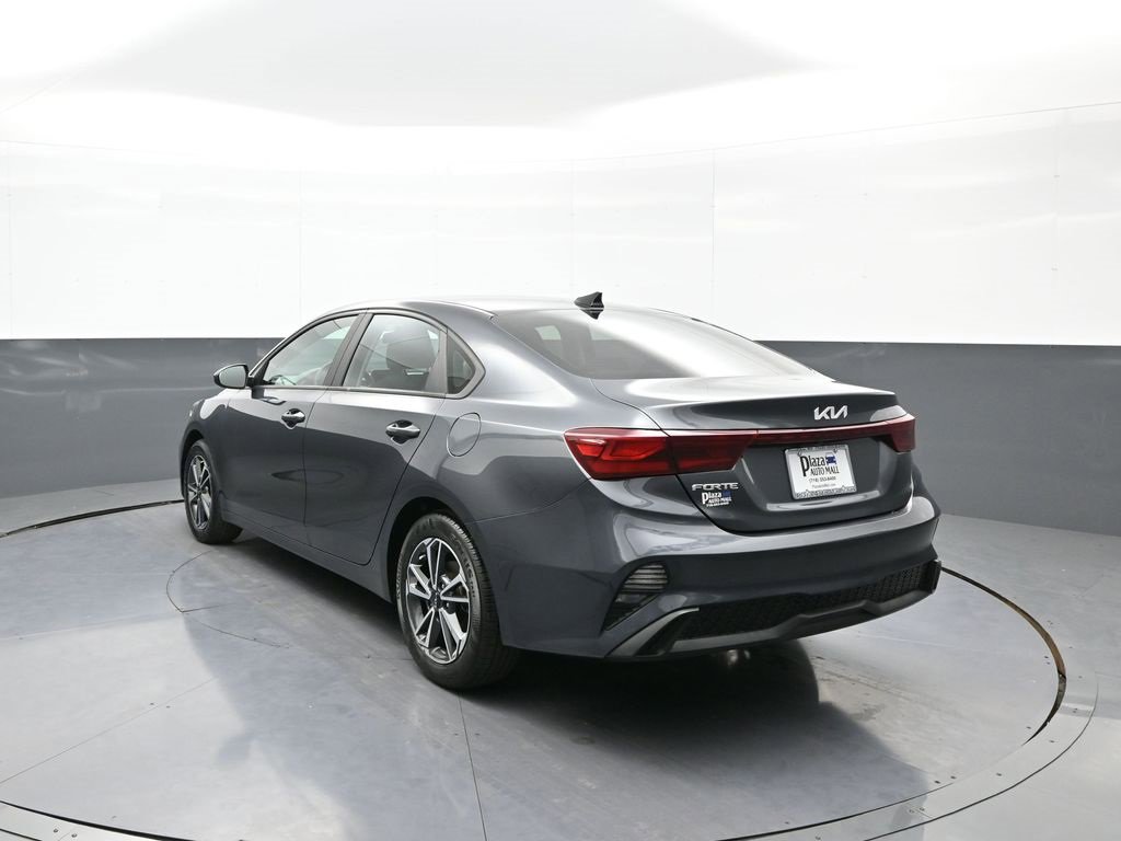 Certified 2022 Kia Forte LXS image 8
