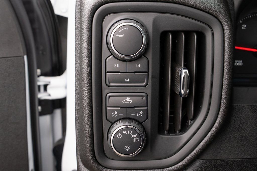 New 2025 Chevrolet Silverado 2500 W/T image 16