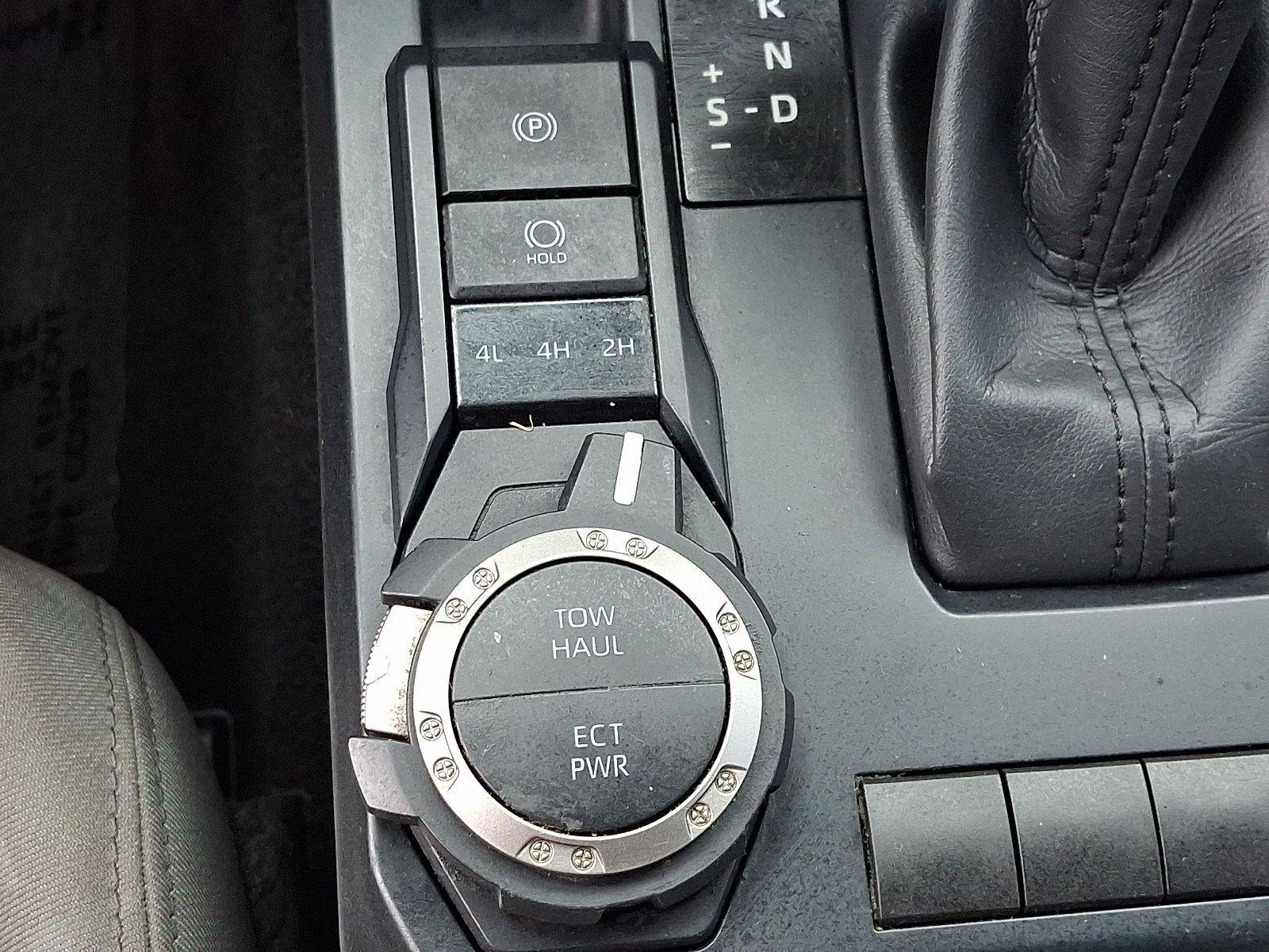 Used 2024 Toyota Tacoma SR5 AWD/4WD image 27