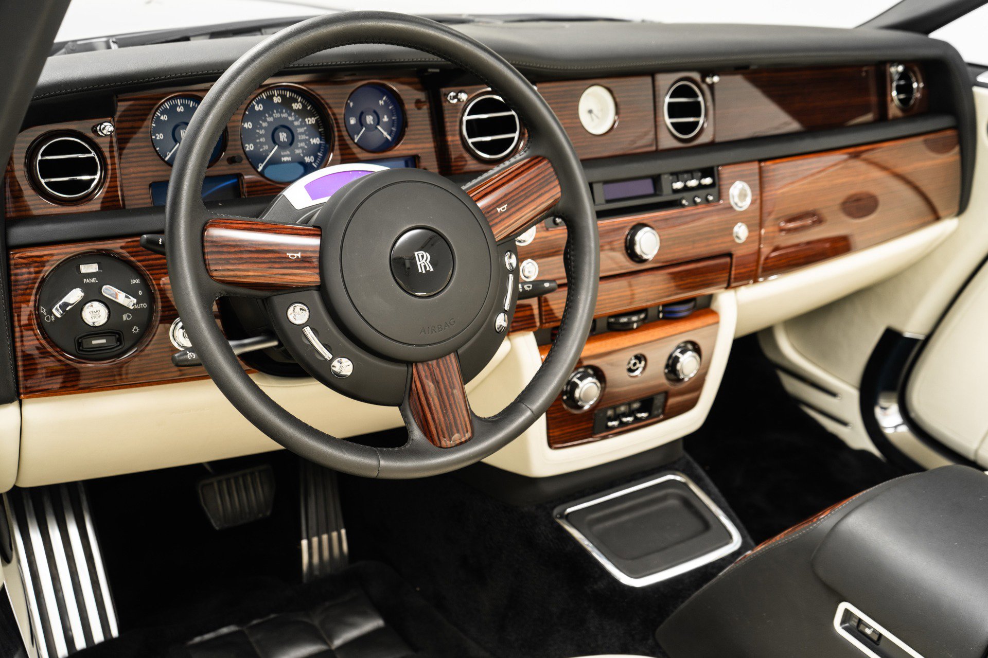 Used 2008 Rolls-Royce Phantom Drophead Coupe RWD image 13