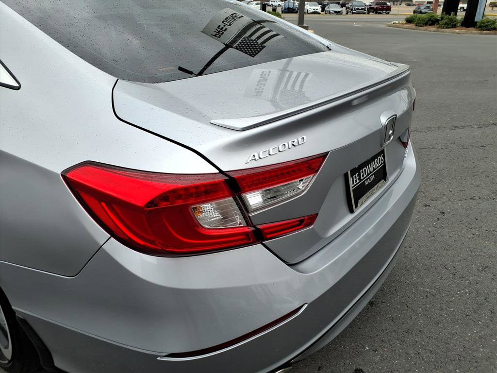 Used 2019 Honda Accord Sport image 16