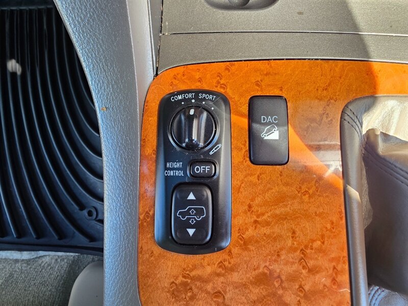 Used 2004 Lexus GX 470 AWD/4WD image 36