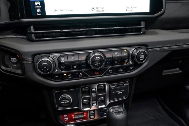 Used 2025 Jeep Wrangler Unlimited Rubicon 392 image 70