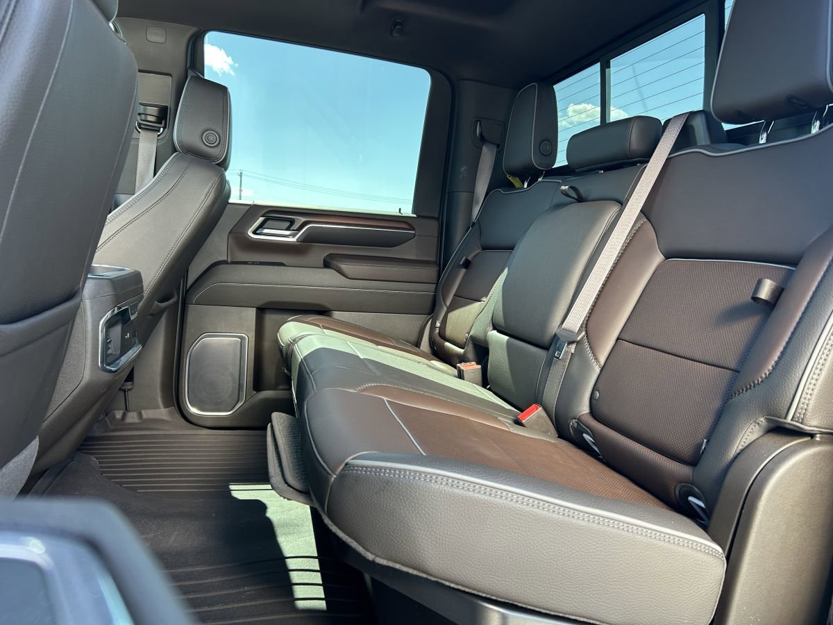 Used 2024 GMC Sierra 3500 Denali w/ Denali Reserve Package image 13