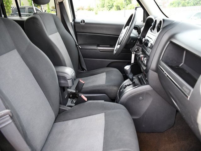 Used 2015 Jeep Patriot Sport w/ Power Value Group AWD/4WD image 23