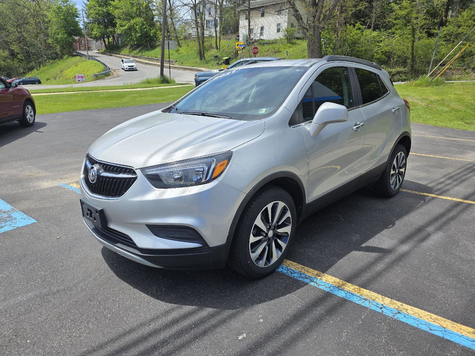 Used 2021 Buick Encore Preferred w/ Safety Package AWD/4WD image 4