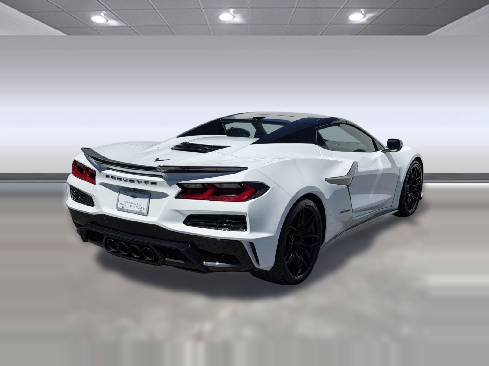Used 2024 Chevrolet Corvette Z06 RWD image 8