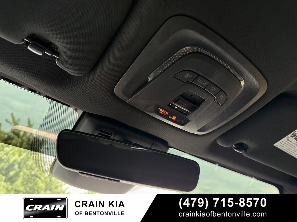 Used 2023 Toyota Crown AWD/4WD image 19