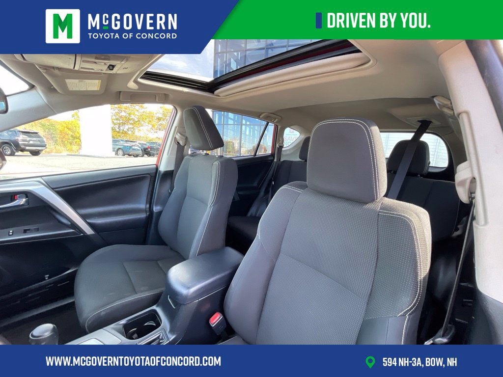 Used 2016 Toyota RAV4 XLE AWD/4WD image 10