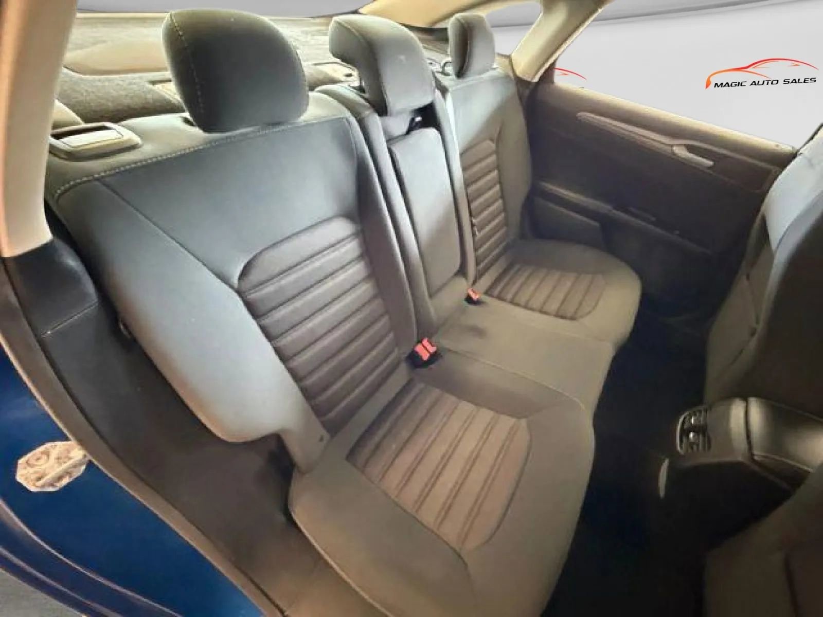 Used 2017 Ford Fusion SE w/ Fusion SE Technology Package image 13