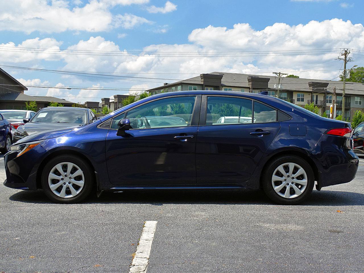 Used 2022 Toyota Corolla LE FWD image 7