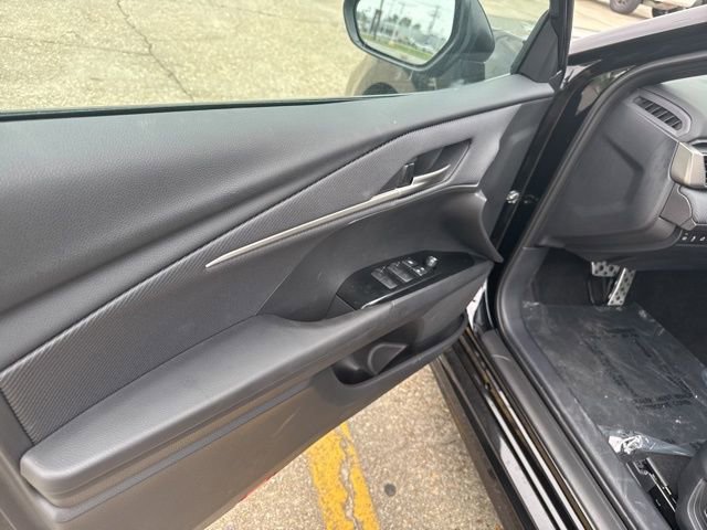 Used 2025 Toyota Camry SE FWD image 28