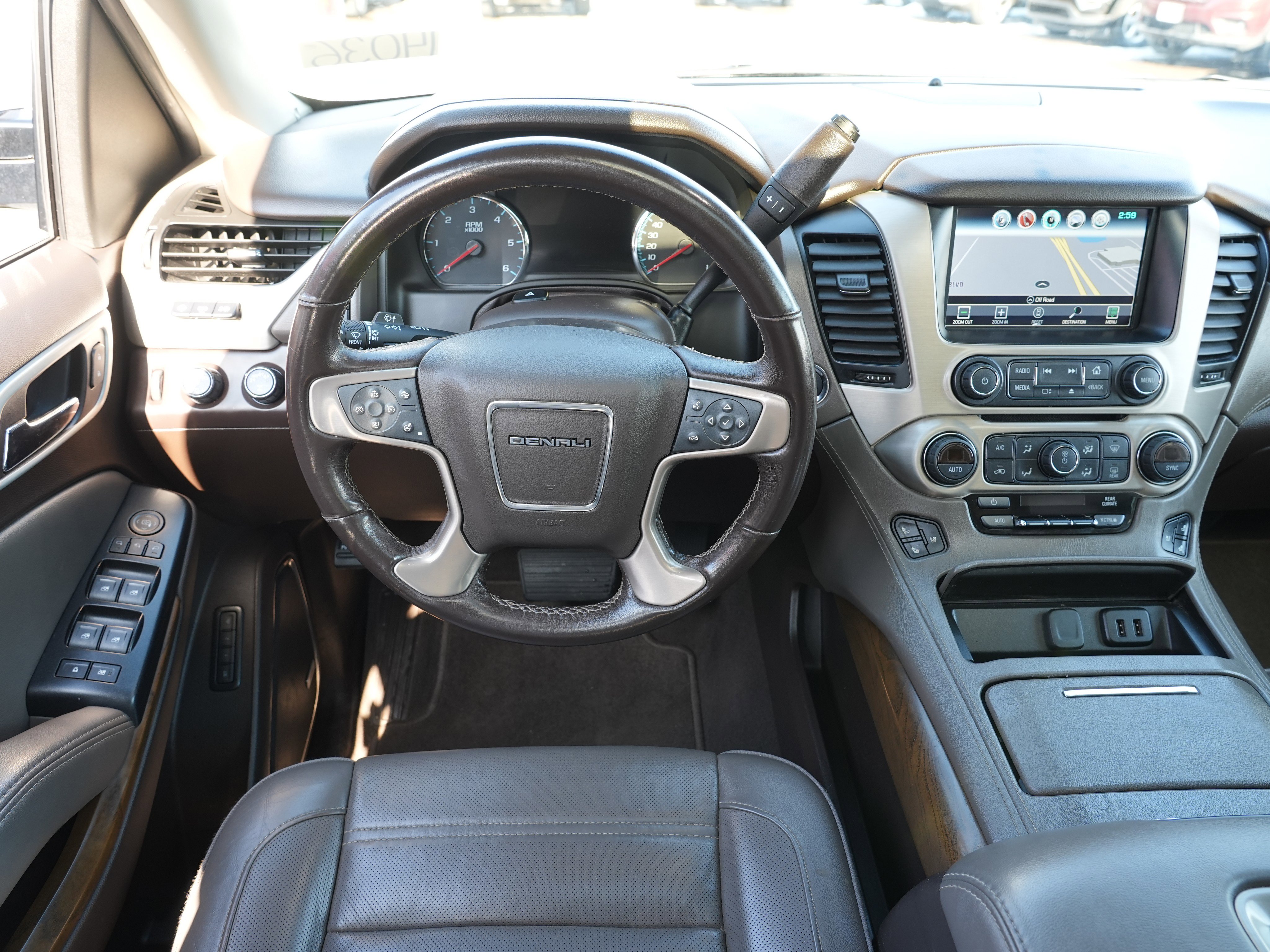 Used 2019 GMC Yukon XL Denali w/ Open Road Package image 20