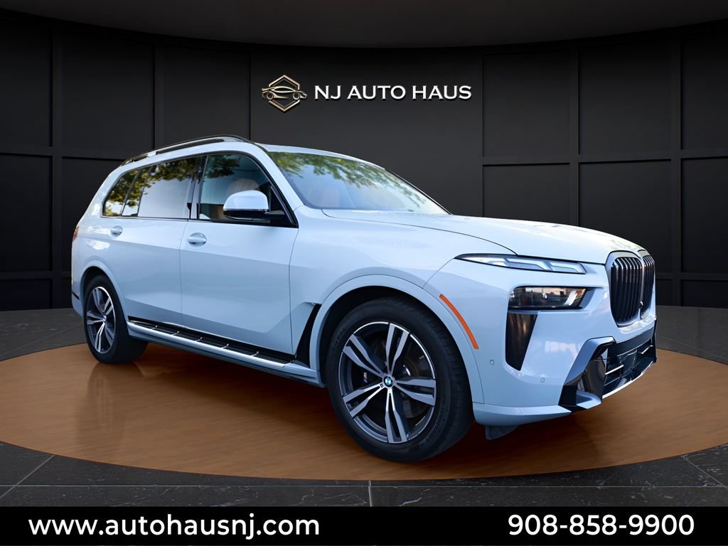 Used 2026 BMW X7 xDrive40i AWD/4WD image 1