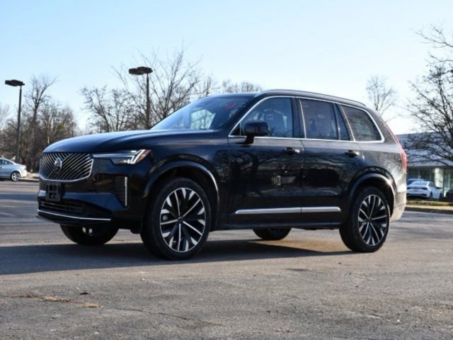 Used 2025 Volvo XC90 B5 Plus image 3