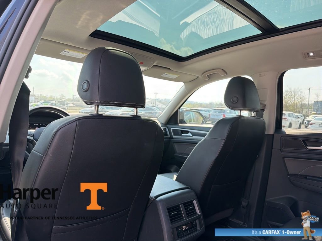 Used 2023 Volkswagen Atlas SEL R-Line image 11