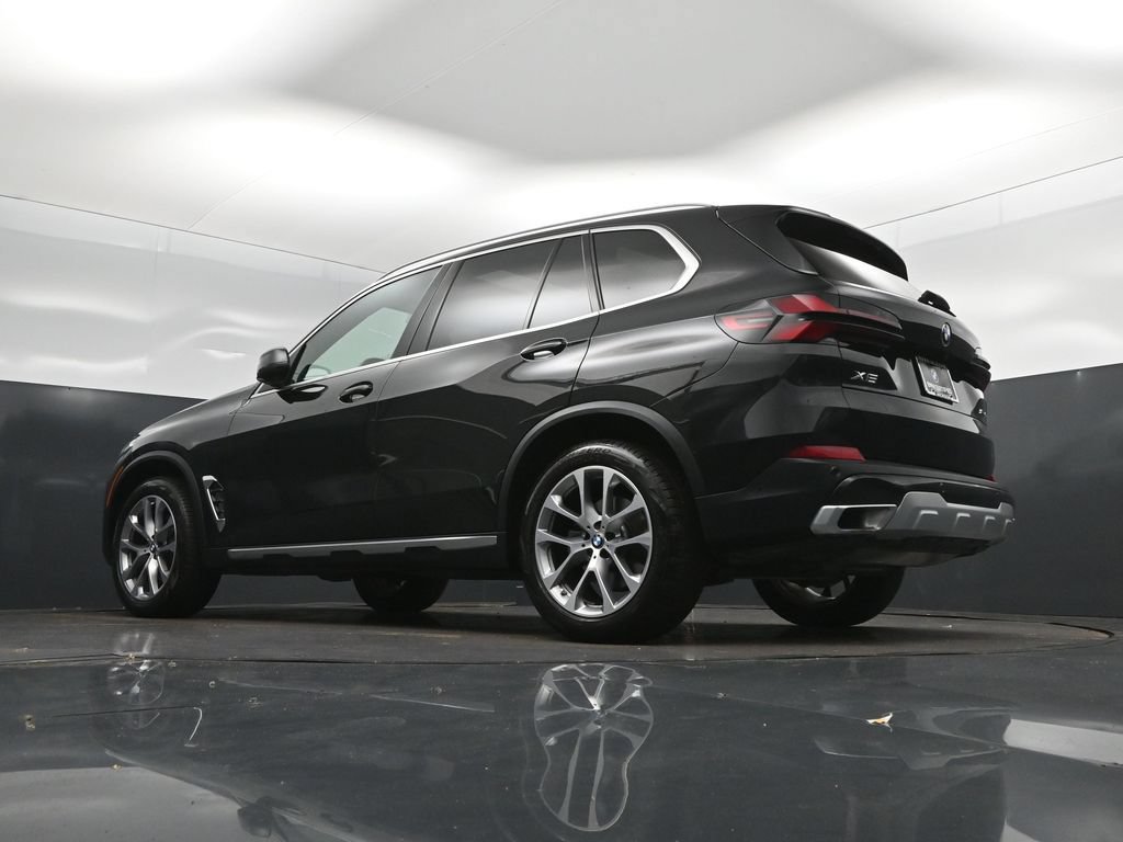 Used 2026 BMW X5 sDrive40i RWD image 42