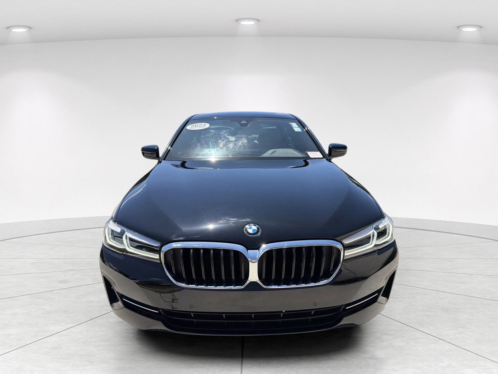 Certified 2023 BMW 530i w/ Convenience Package RWD image 2