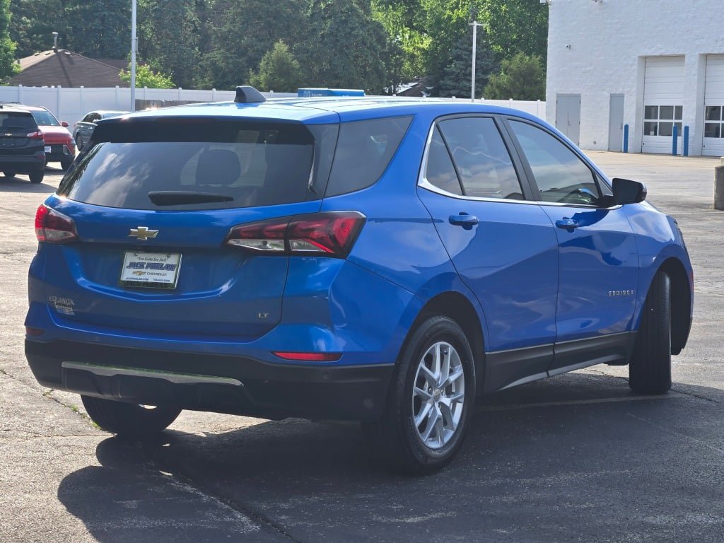 Certified 2024 Chevrolet Equinox LT FWD image 12