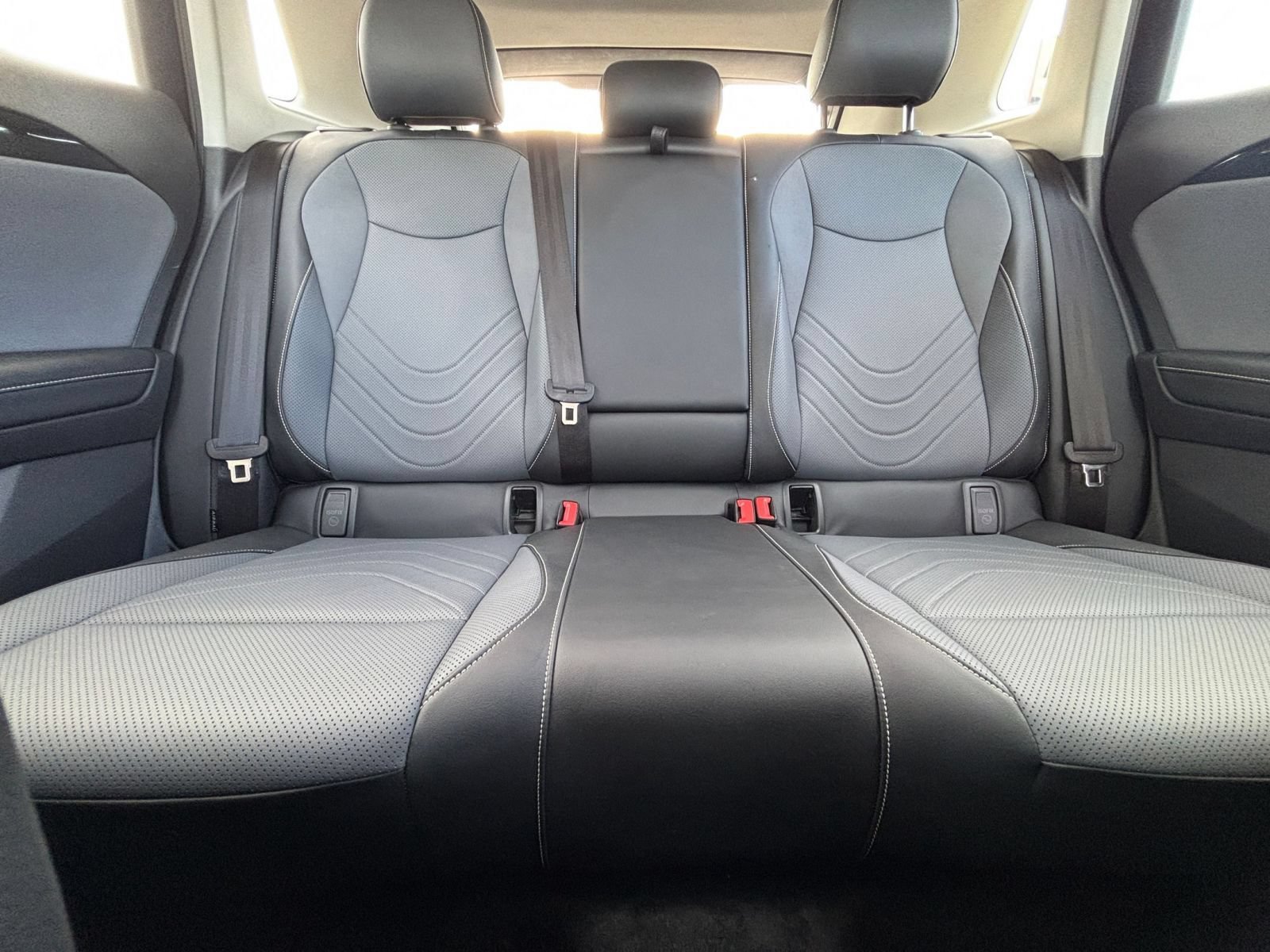Used 2026 Volkswagen Tiguan SE AWD/4WD image 39