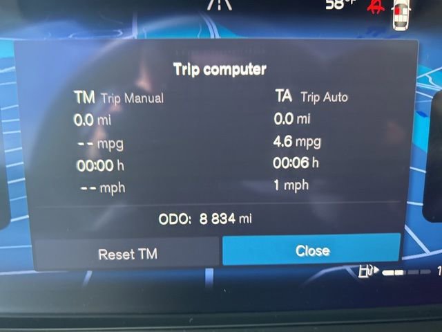 Certified 2025 Volvo XC40 B5 Plus AWD/4WD image 21