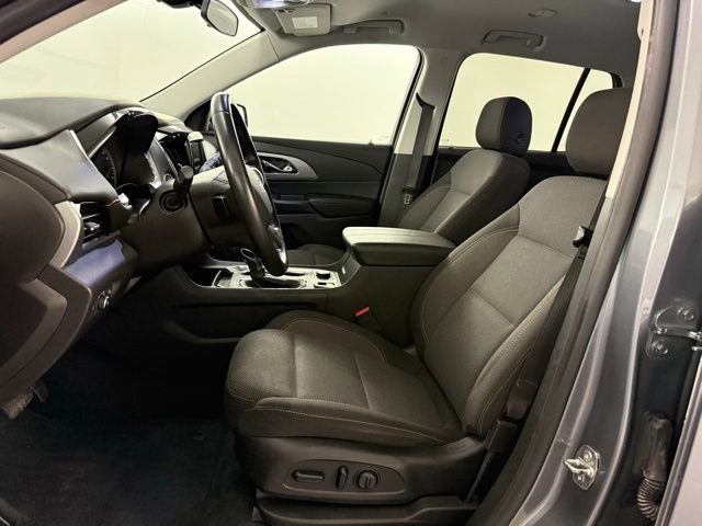 Used 2021 Chevrolet Traverse LT image 27