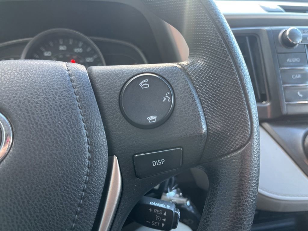 Used 2015 Toyota RAV4 LE image 18