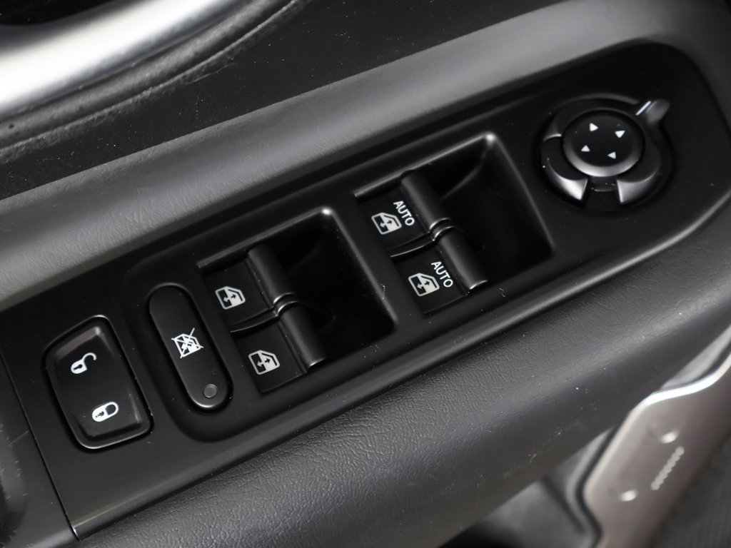 Used 2020 Jeep Renegade Limited w/ Trailer Tow Group image 33