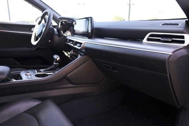 Used 2023 Kia K5 GT-Line image 38