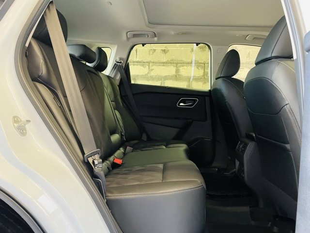 New 2026 Nissan Rogue Platinum w/ Platinum Premium Package image 18