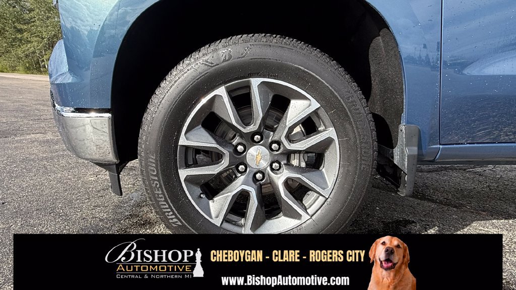 Used 2024 Chevrolet Silverado 1500 LT AWD/4WD image 17
