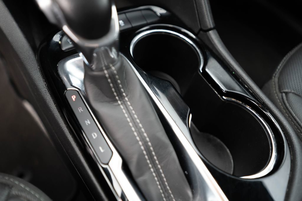 Used 2024 Buick Encore GX Sport Touring image 21